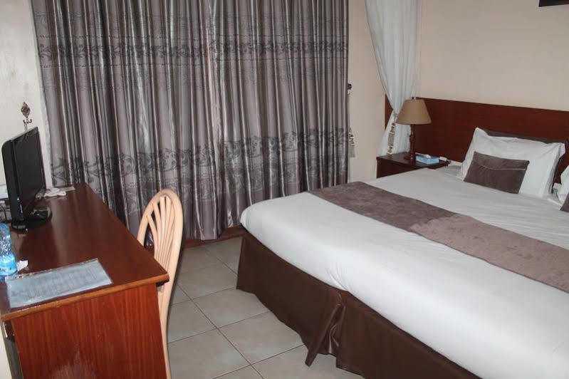 Victoria Comfort Inn Kisumu Exterior photo