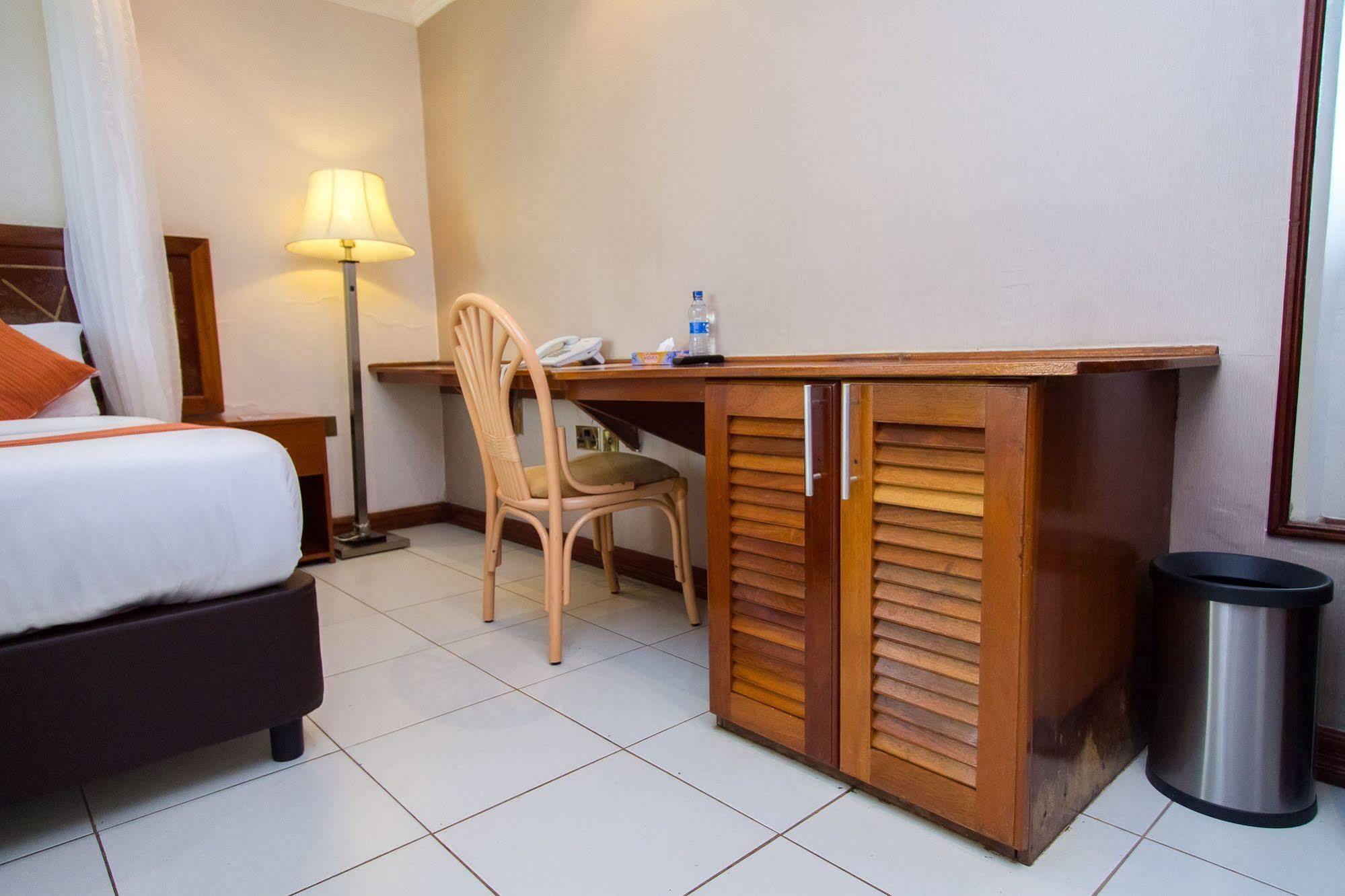 Victoria Comfort Inn Kisumu Exterior photo