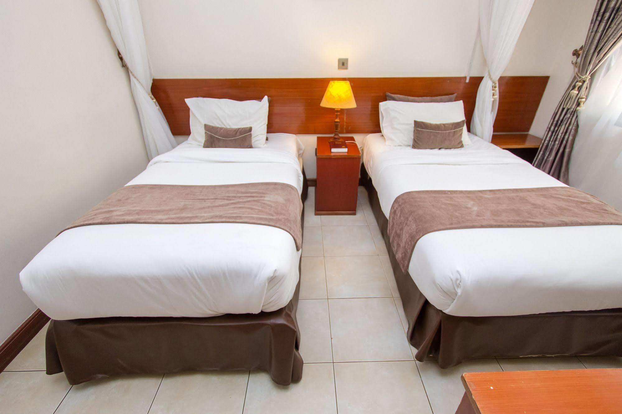 Victoria Comfort Inn Kisumu Exterior photo