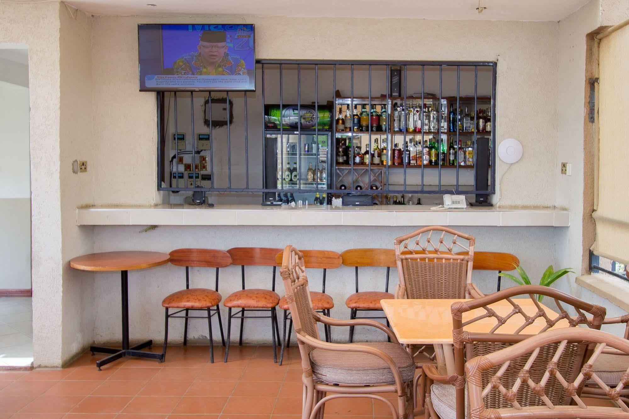 Victoria Comfort Inn Kisumu Exterior photo